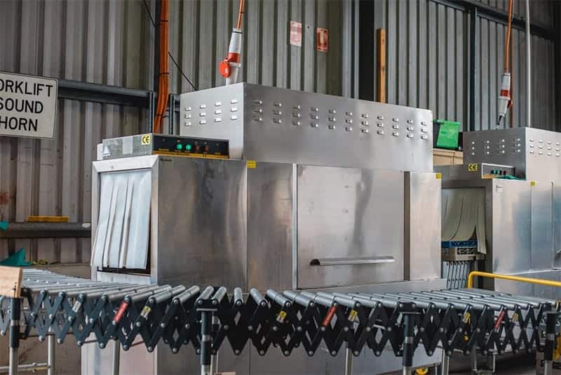 Competitive Advantage of integrating Design and Manufacturing Competitive Advantage of integrating Design and Manufacturing